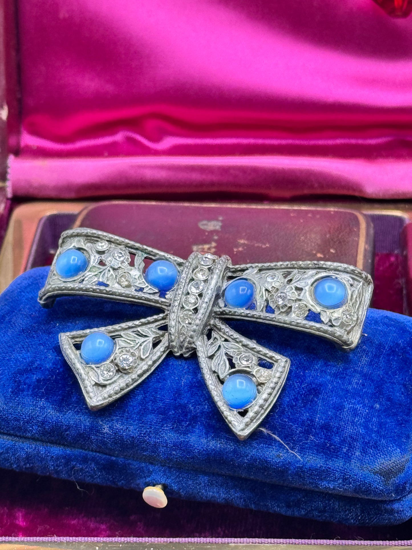 Vintage Brooch Bow Silvertone Blue Cabochon & Rhinestone SIGNED Goldman