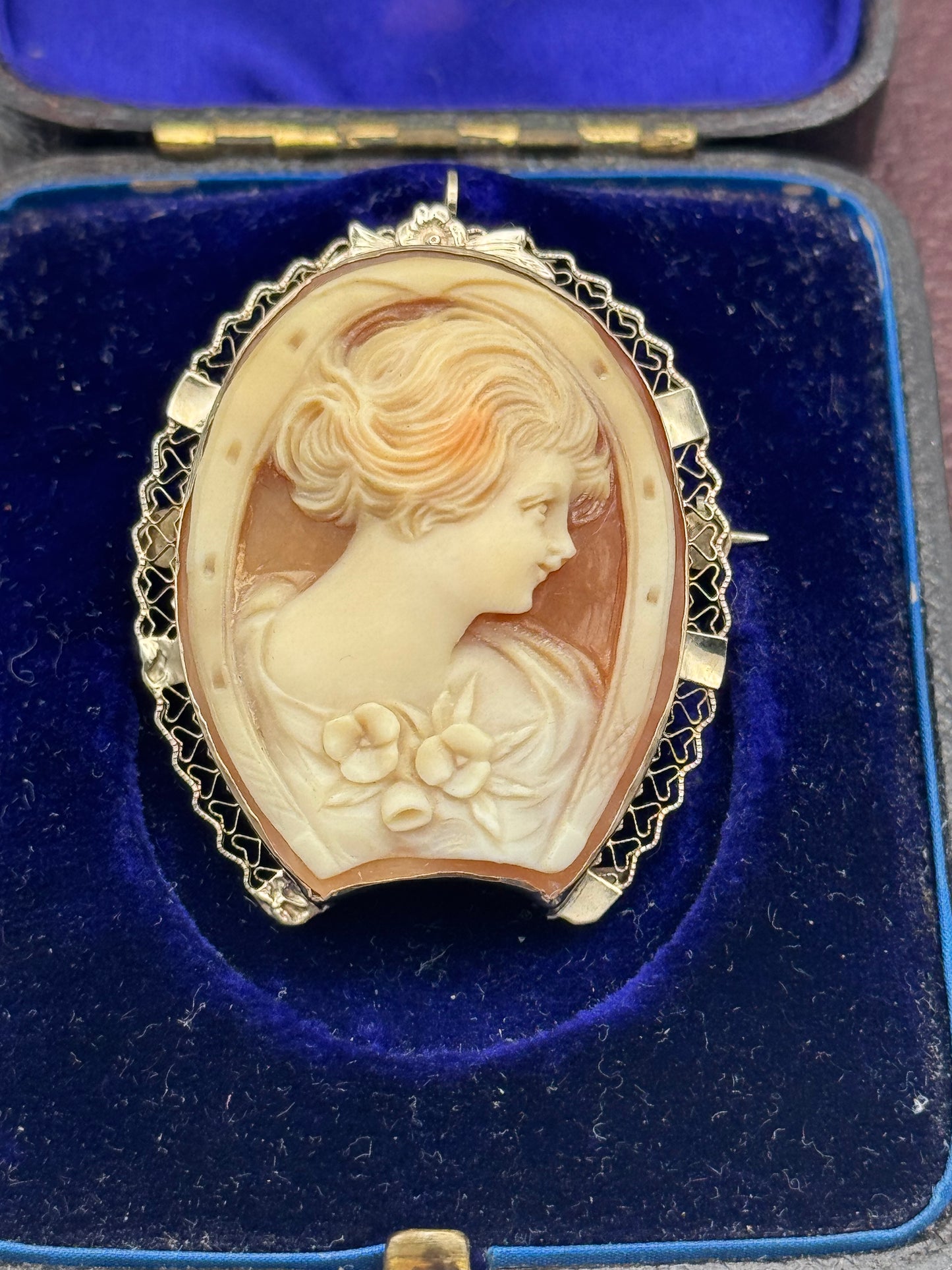 14k White Gold Shell Cameo Brooch Pendant K & S Inc 1.6 x 1.2 in
