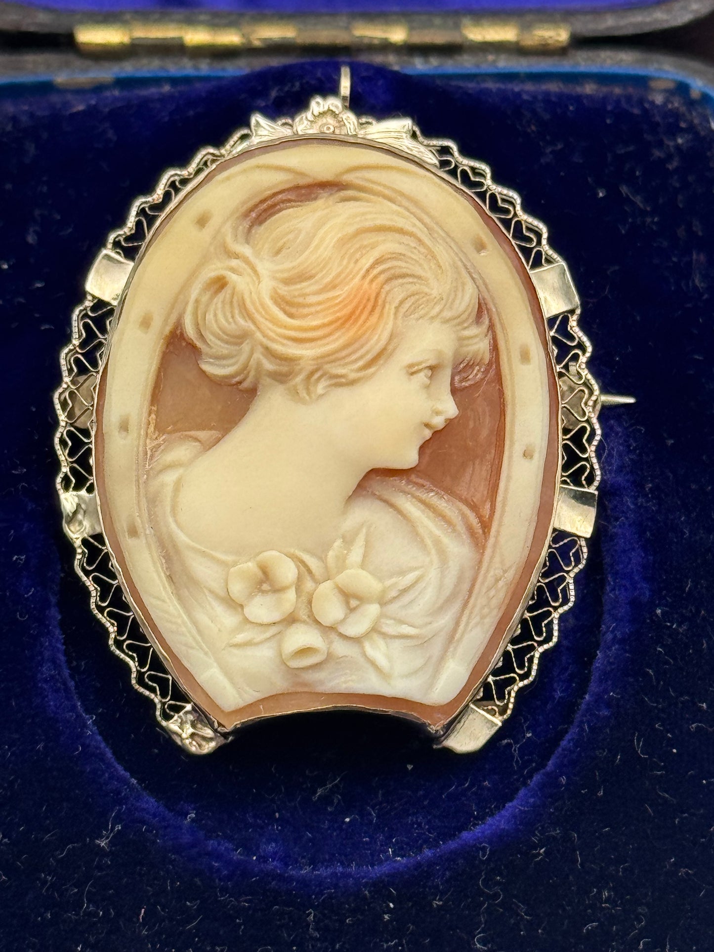 14k White Gold Shell Cameo Brooch Pendant K & S Inc 1.6 x 1.2 in