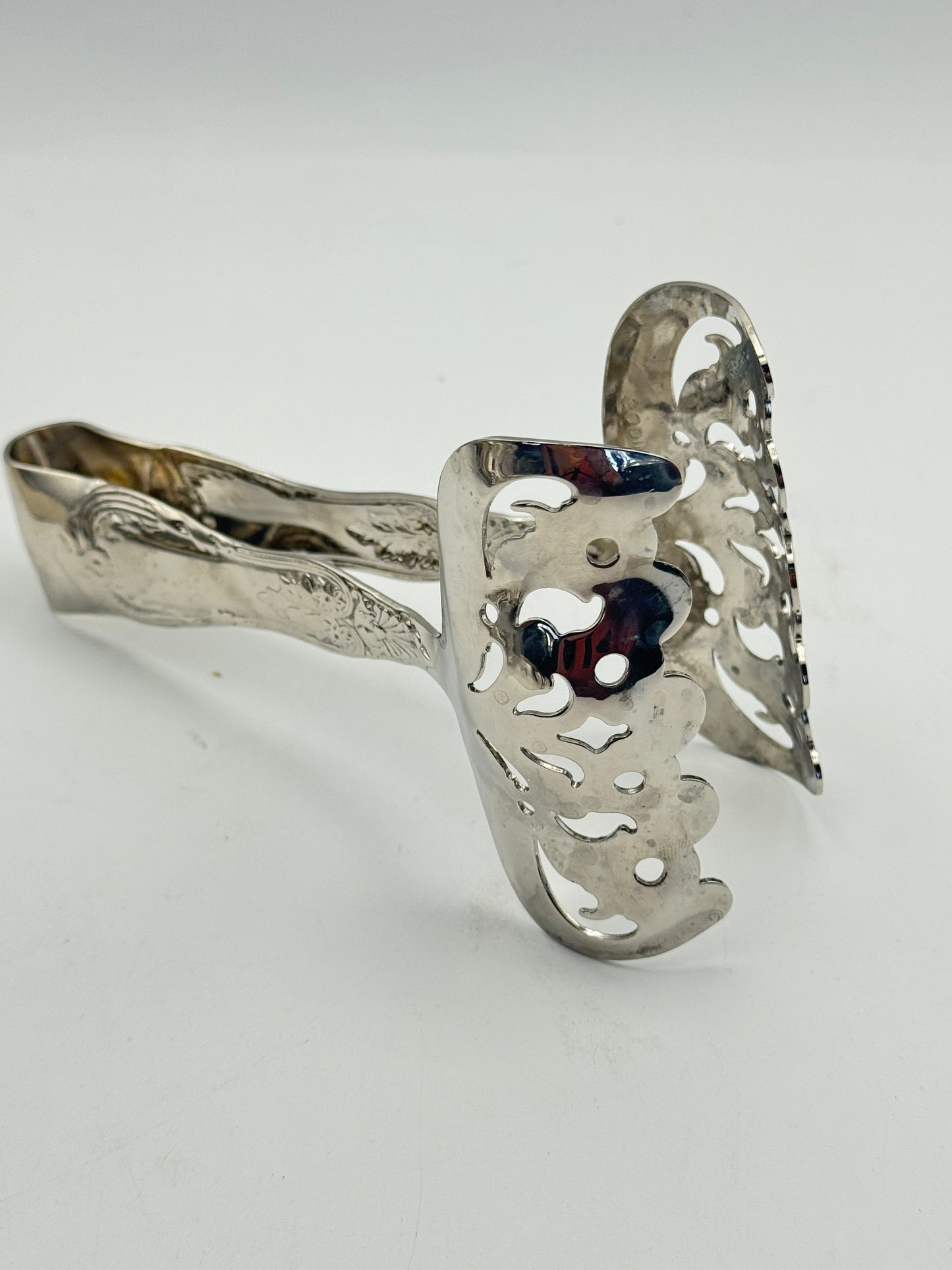 VINTAGE Godinger Silver Plate Asparagus / Pastry Tongs – Tiffany-Style Pierced Design, 6”