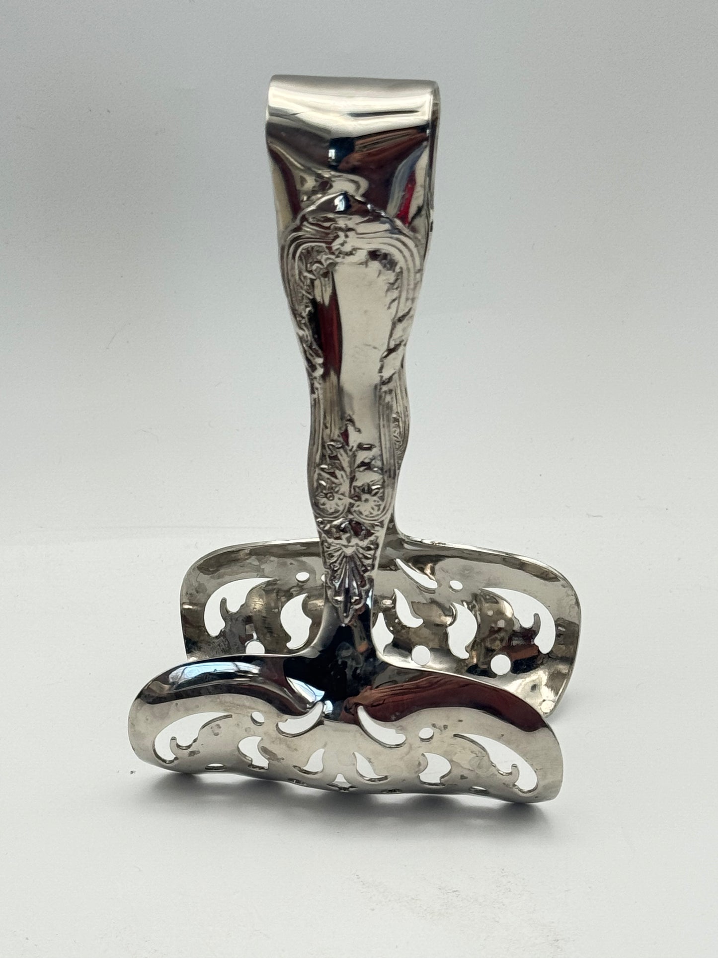 VINTAGE Godinger Silver Plate Asparagus / Pastry Tongs – Tiffany-Style Pierced Design, 6”