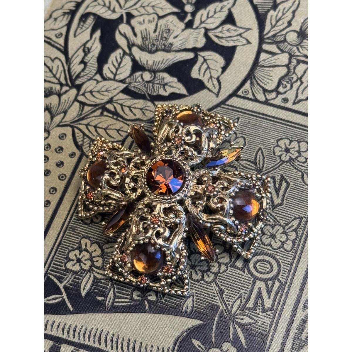 Vintage Brooch Pendant Maltese Cross Goldtone Amber Brown Rhinestones