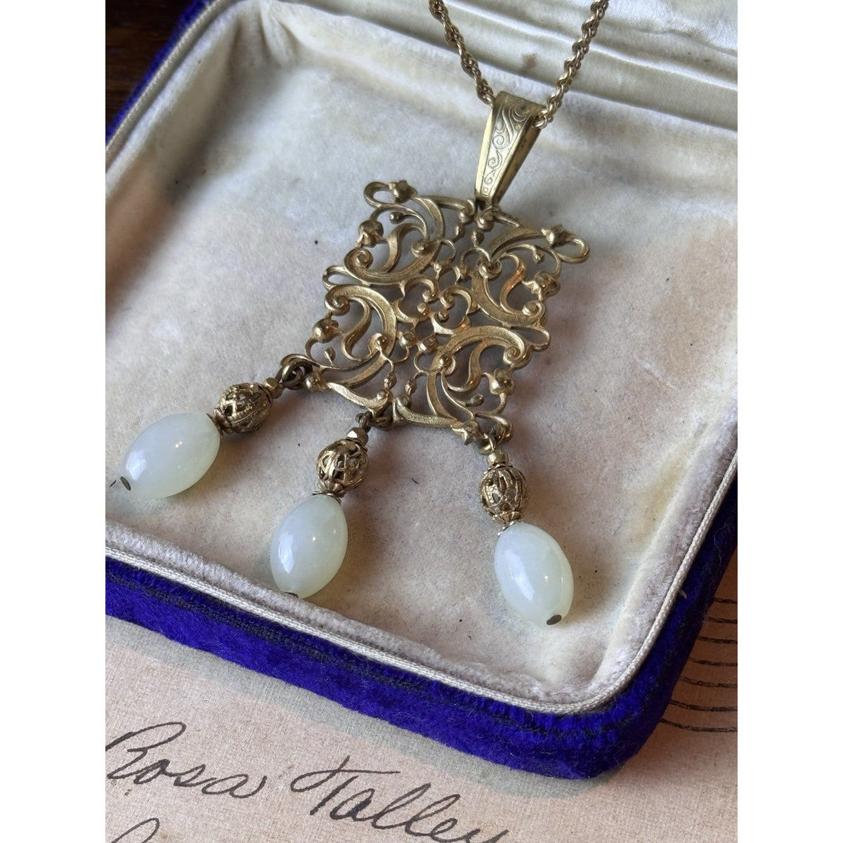 Goldtone Pendant Necklace Green Glass Bead Filigree Dangle 22” VINTAGE