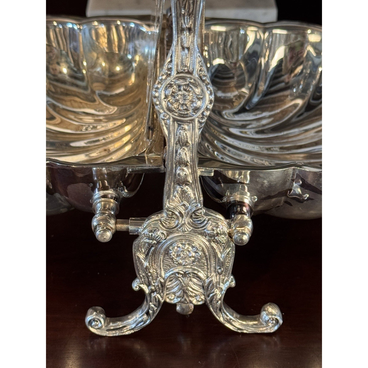 Victorian Style Silverplate Shell Biscuit Box Ornate Folding Server F.B. Rogers 10.5” READ‼️