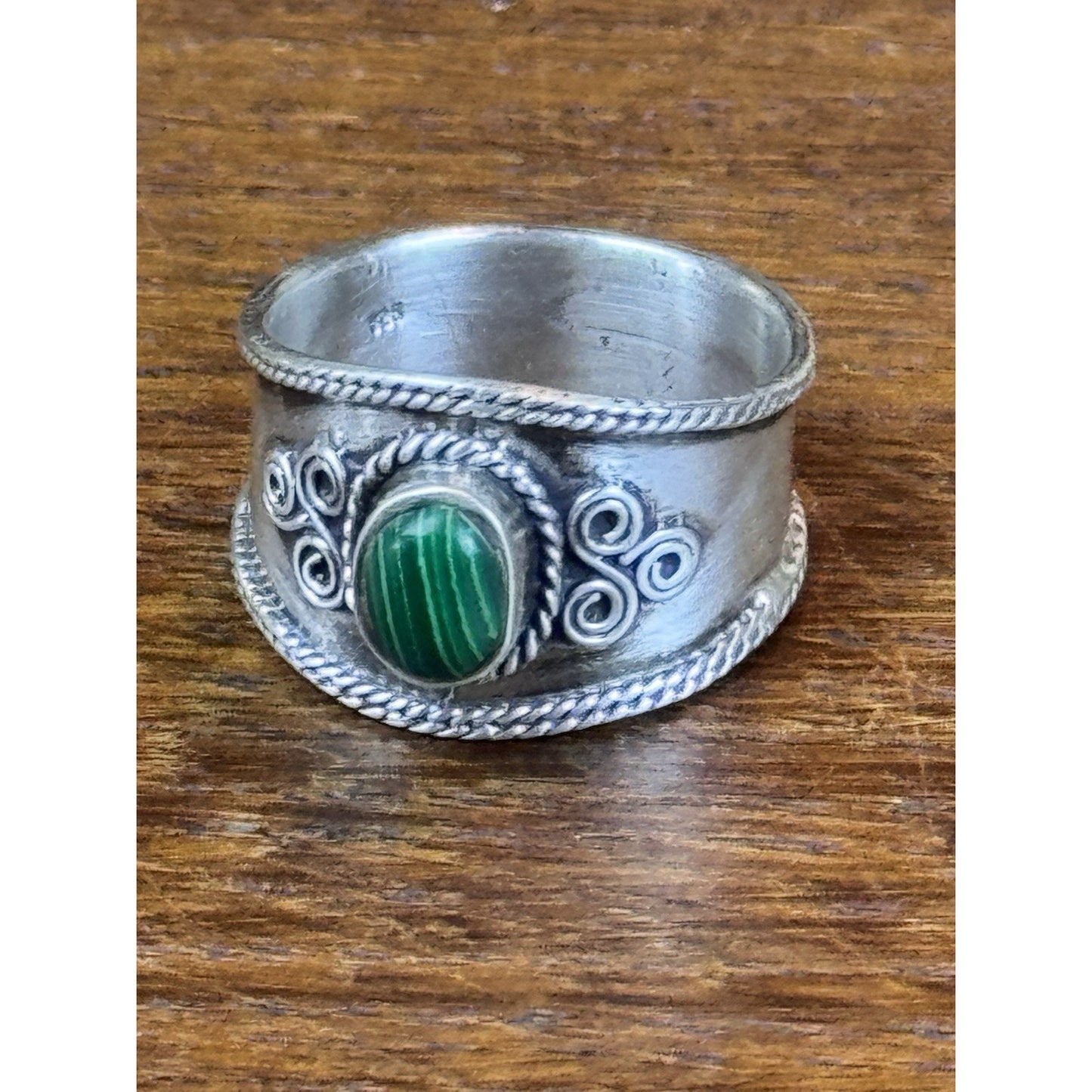 Vintage Sterling Silver 925 Green Stone Statement Ring Size 8.5 Wide Band