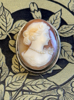 Cameo Brooch Pendant 800 Silver Finely Carved Shell Portrait Vintage 1.25” x 1”
