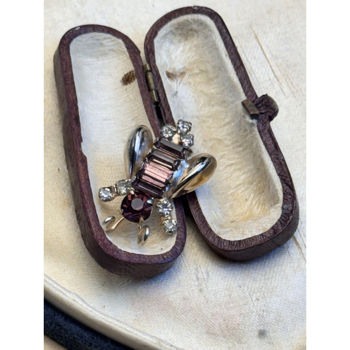 Bee Brooch Purple Baguette Clear Rhinestone Goldtone Vintage Insect Pin 1.25”