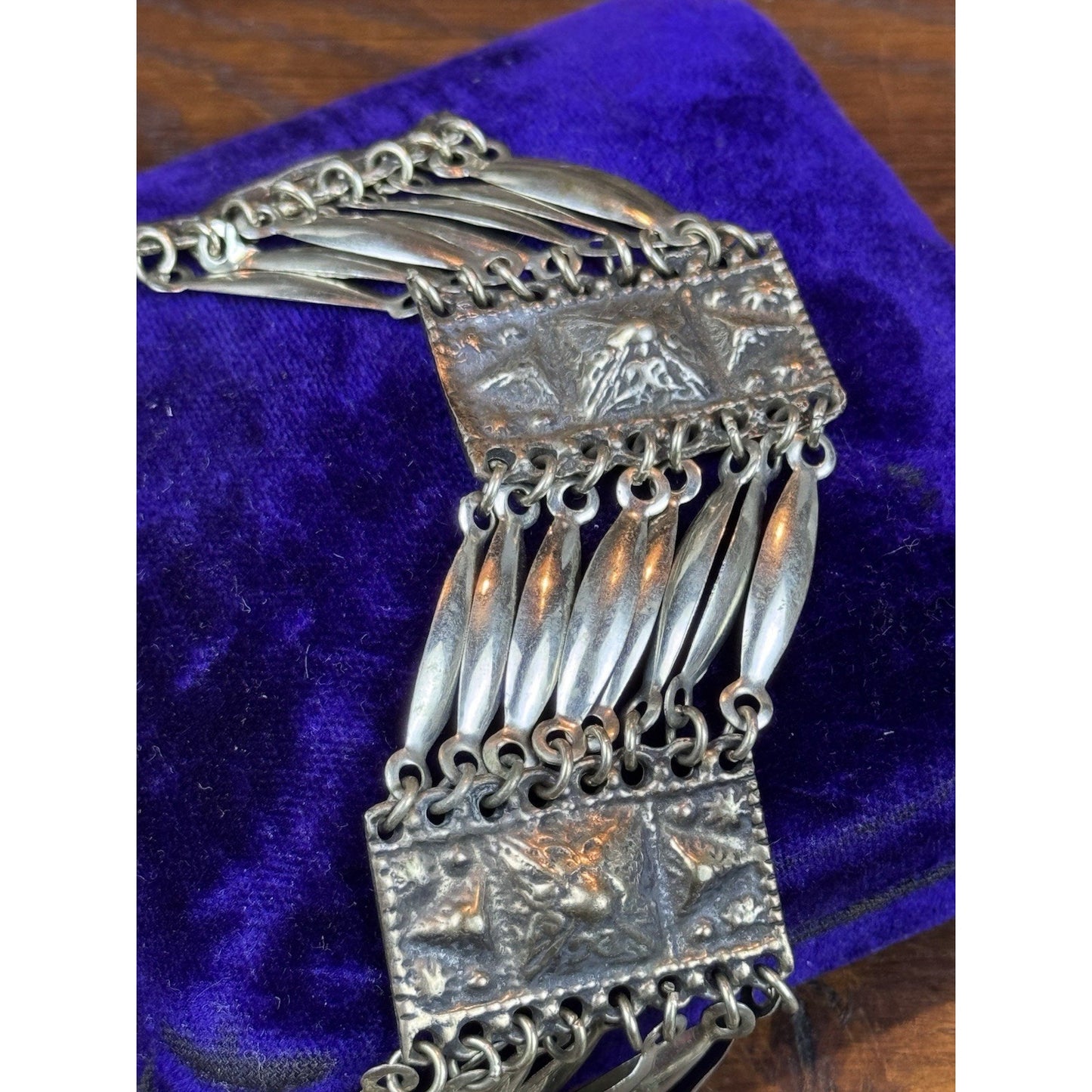 Vintage Mexico Bracelet 7” Silvertone Figural Panel Artisan Statement Jewelry
