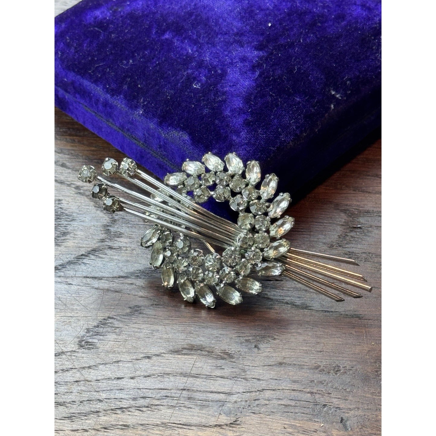Vintage Brooch Pendant Clear Rhinestone Comet Silvertone 3.25” x 1.5”