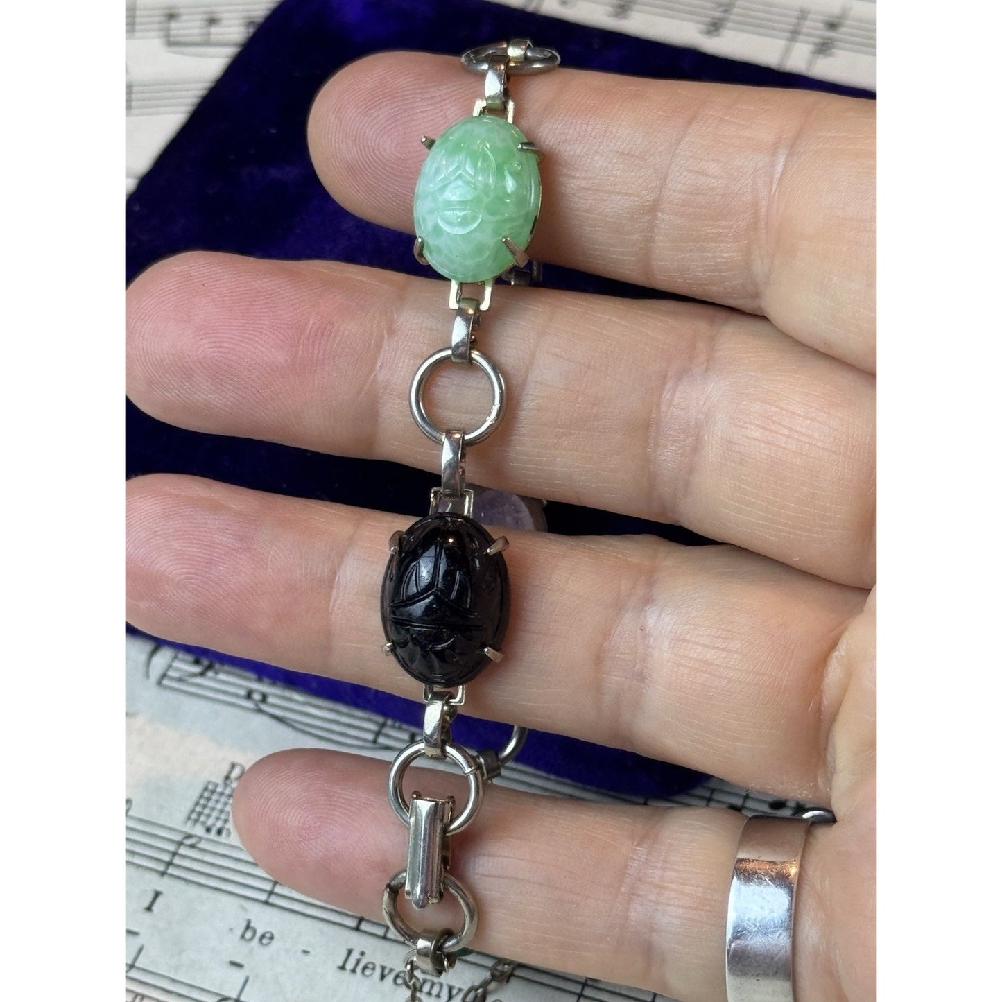 Vintage Silvertone Scarab Bracelet Glass Cabochon Scarabs 7.25” Safety Chain