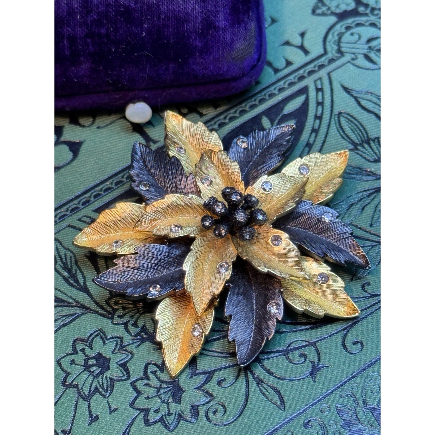 VTG Joan Rivers Brooch Floral Rhinestone Desert Cactus Bloom Burst Flower Sign