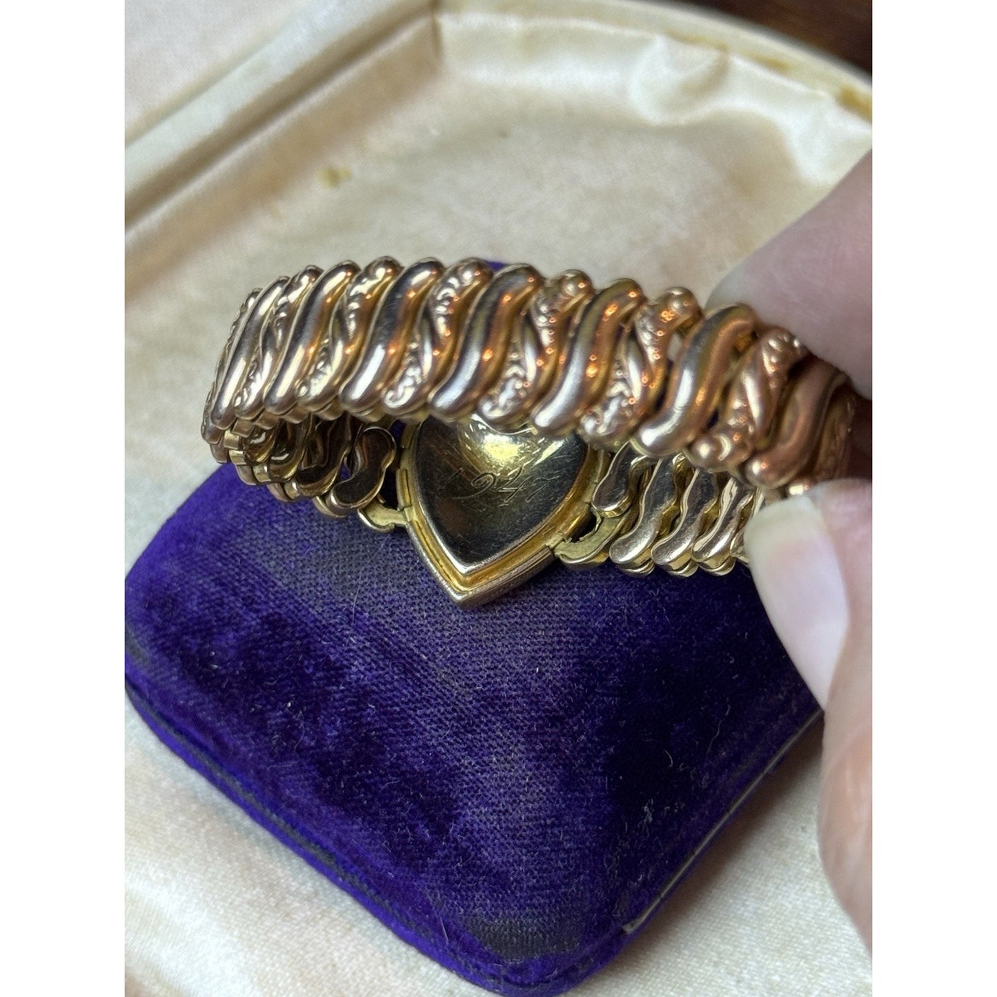 Vintage Pitman & Keeler American Queen Sweetheart Bracelet Gold Filled 1947