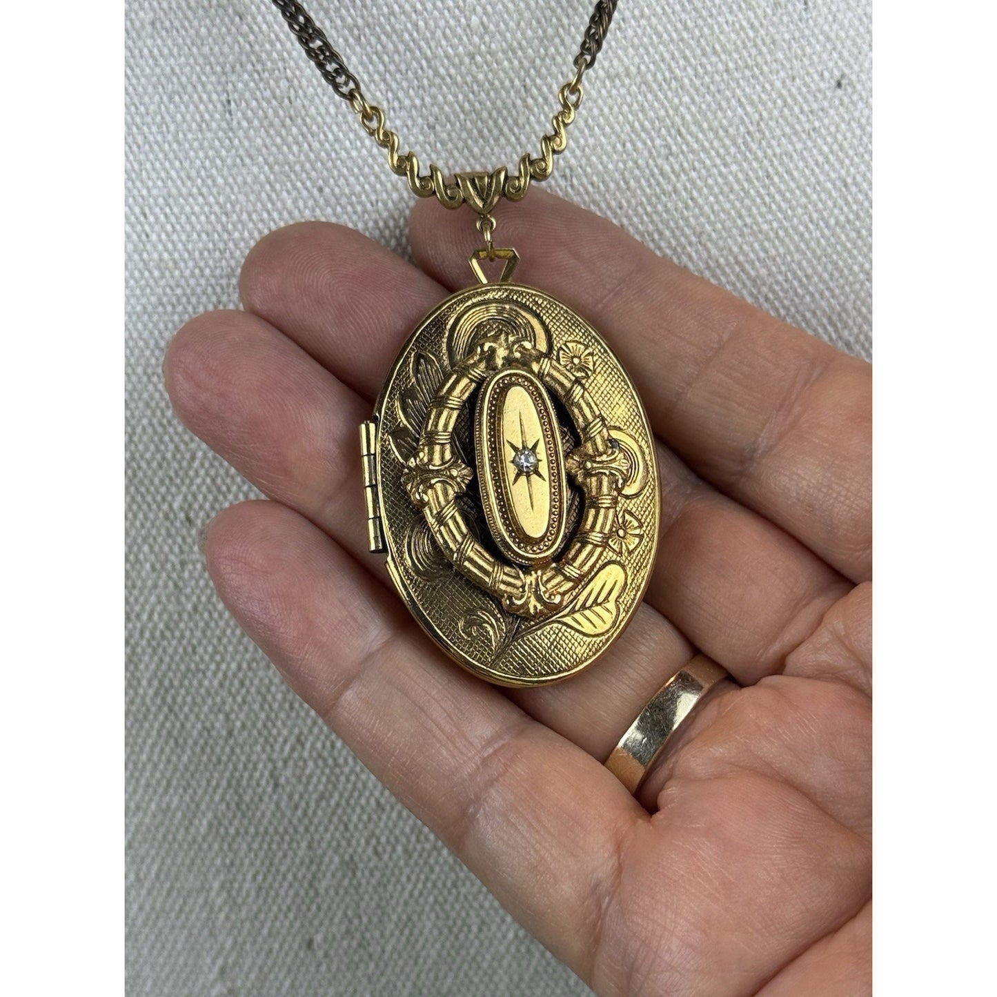 Vintage Goldtone Locket Necklace Rhinestone Floral Victorian Revival 23.5”