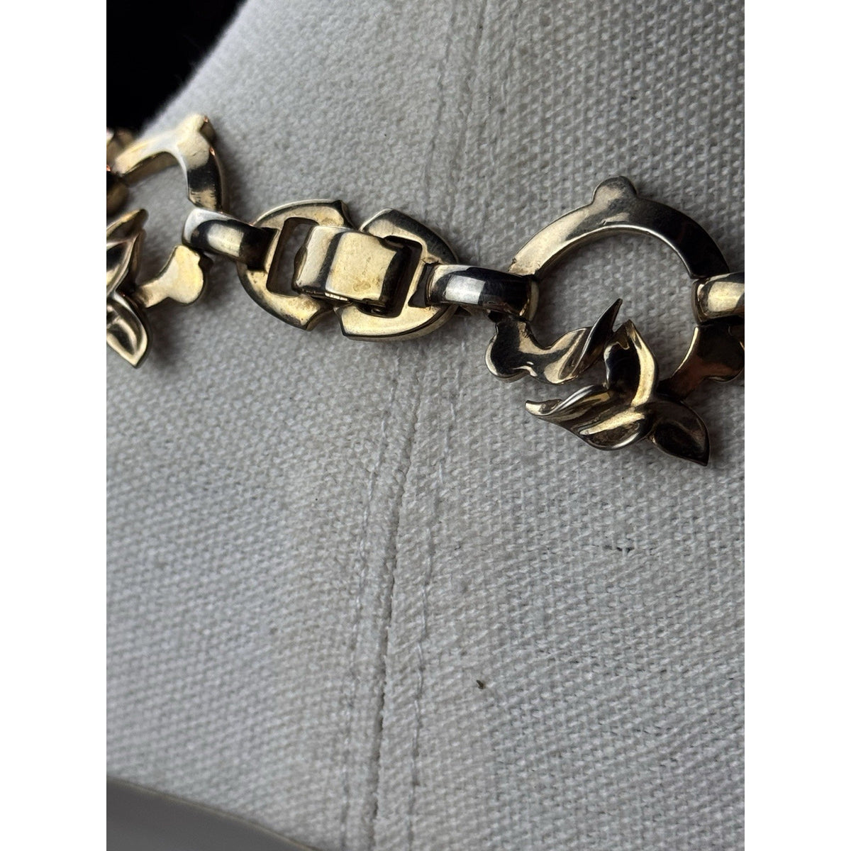 Vintage Tara Goldtone Floral Link Statement Necklace 15.5” x 1” Signed