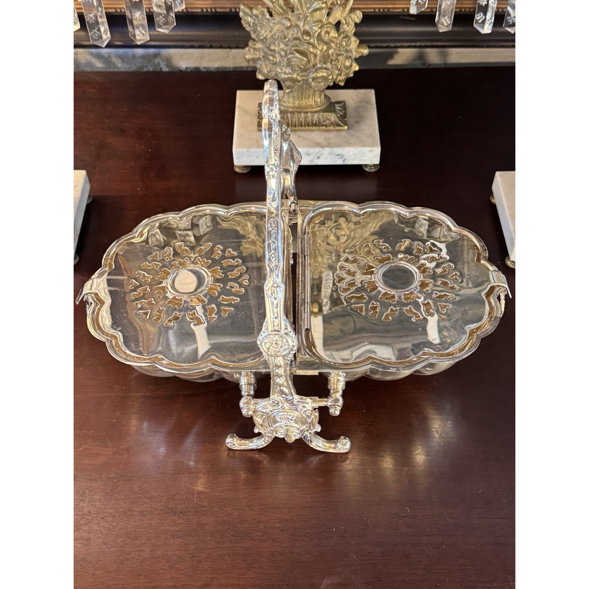 Victorian Style Silverplate Shell Biscuit Box Ornate Folding Server F.B. Rogers 10.5” READ‼️