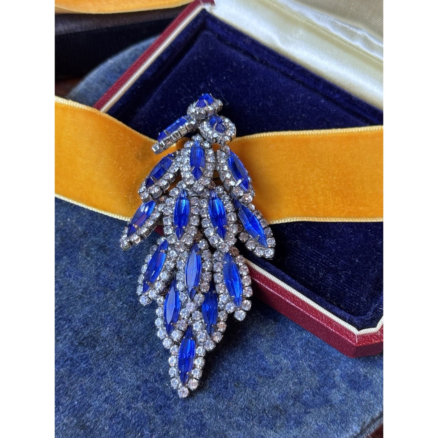 Vintage Blue Rhinestone Shoulder Brooch Articulated Dangle Spray Pin 3.5”