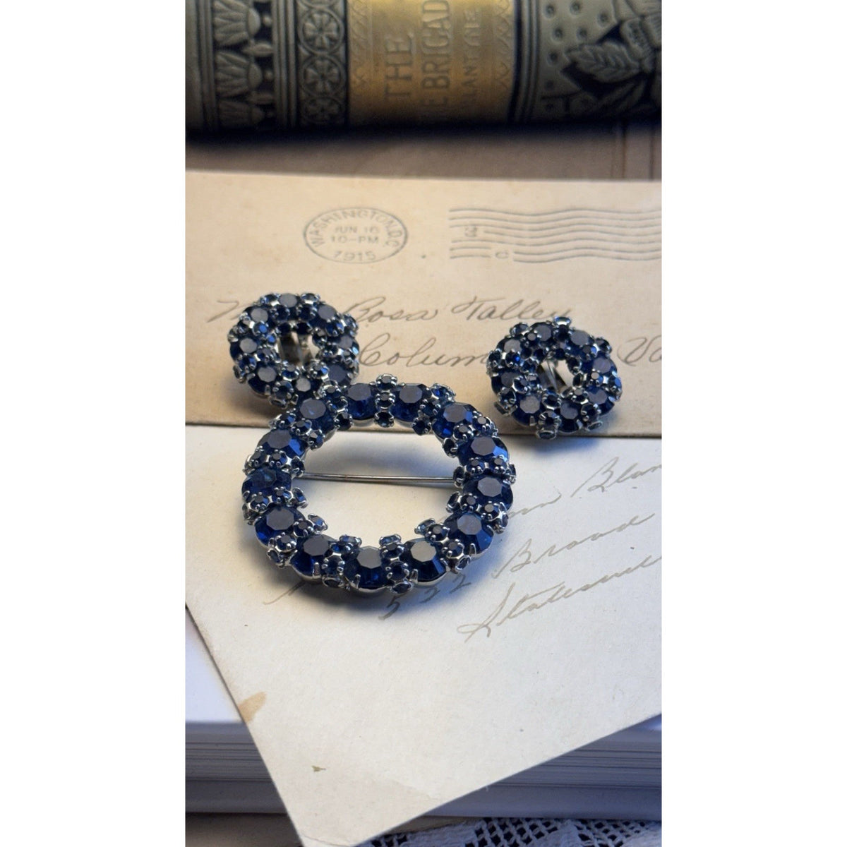 Vintage Warner Blue Rhinestone Brooch Clip On Earrings Set Signed 1.75”