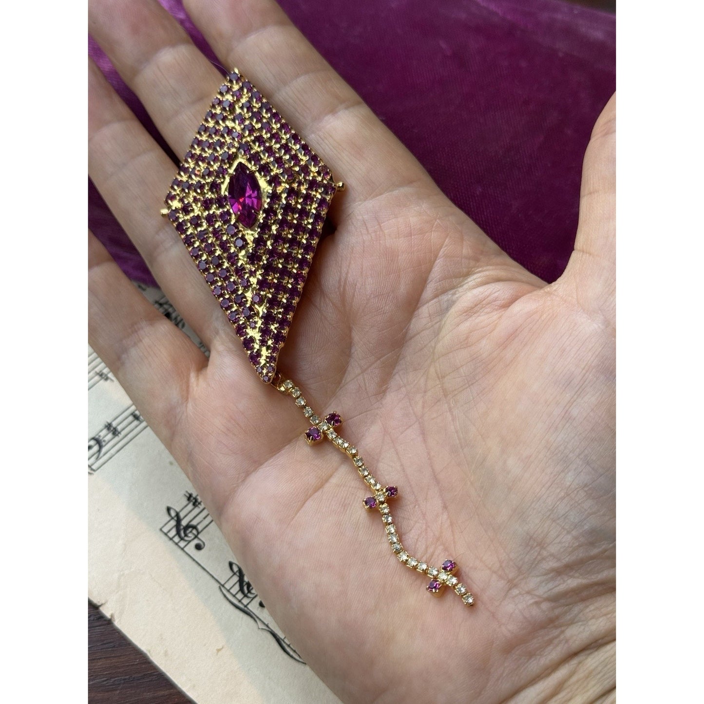 Vintage Kite Brooch BAUER Pink Rhinestone Goldtone Dangle 2.75” x 1.5”