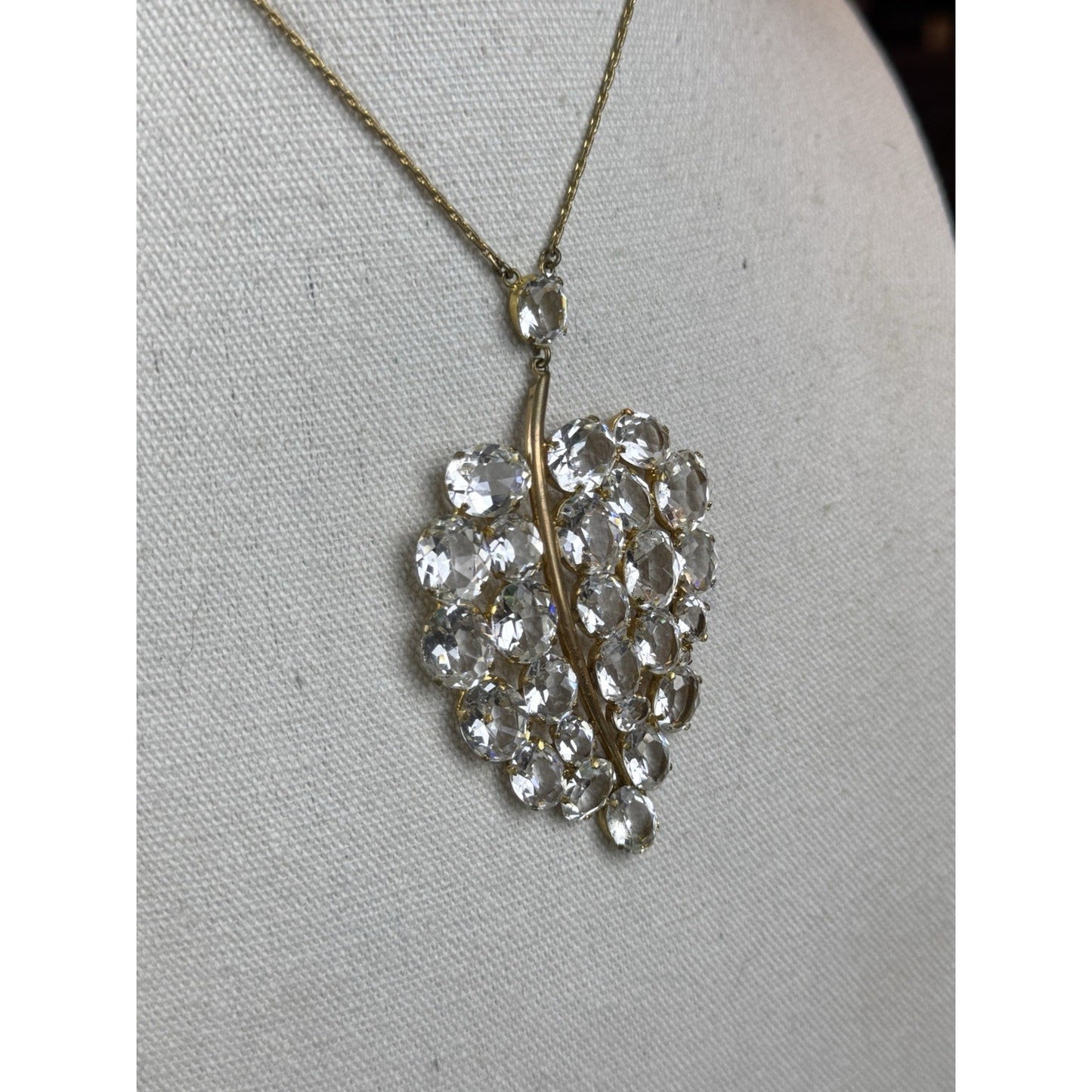 Vintage Czechoslovakia Crystal Necklace Leaf Pendant Clear Rhinestone 24”