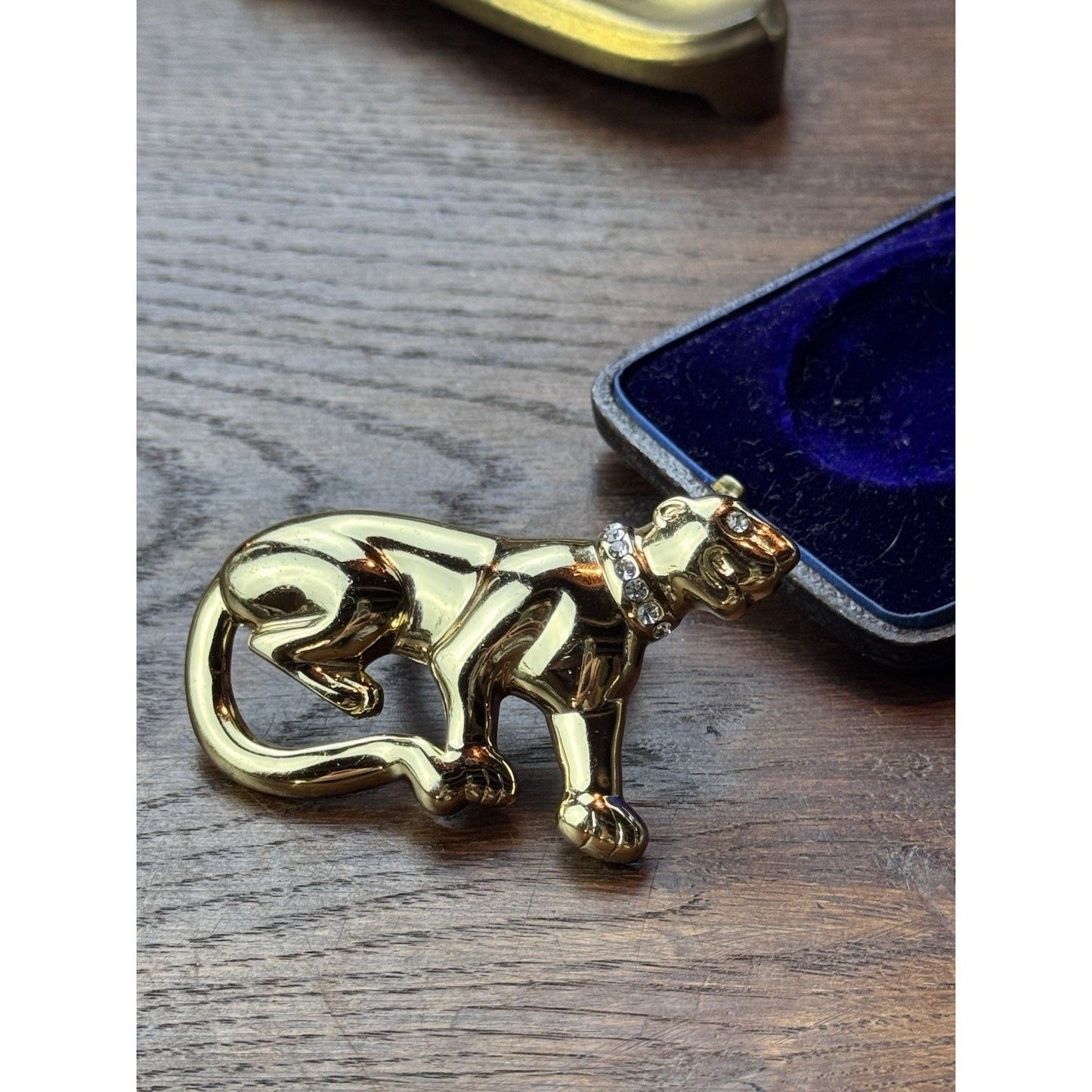 Vintage Panther “Cat” Scarf Clip Goldtone Rhinestone Collar 2.5” Figural