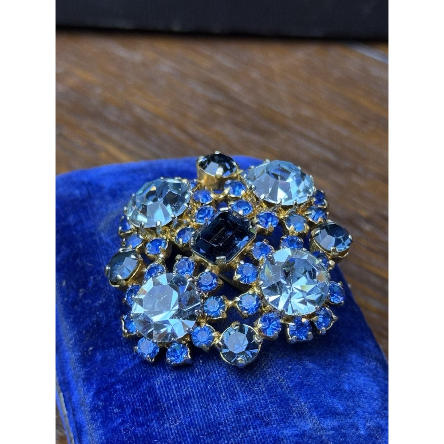 Vintage Blue Brooch Rhinestone Cluster Goldtone Sapphire Light Blue Pin 1.75”
