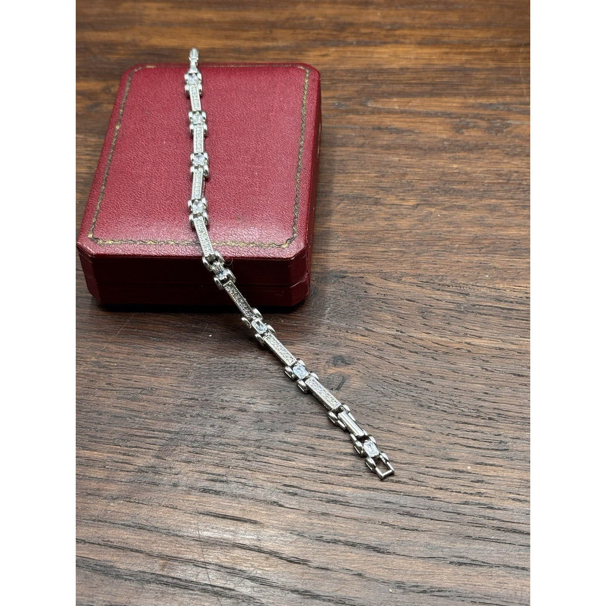 Vintage Avon Bracelet Silvertone Clear Rhinestone Art Deco Style Link 7.5”