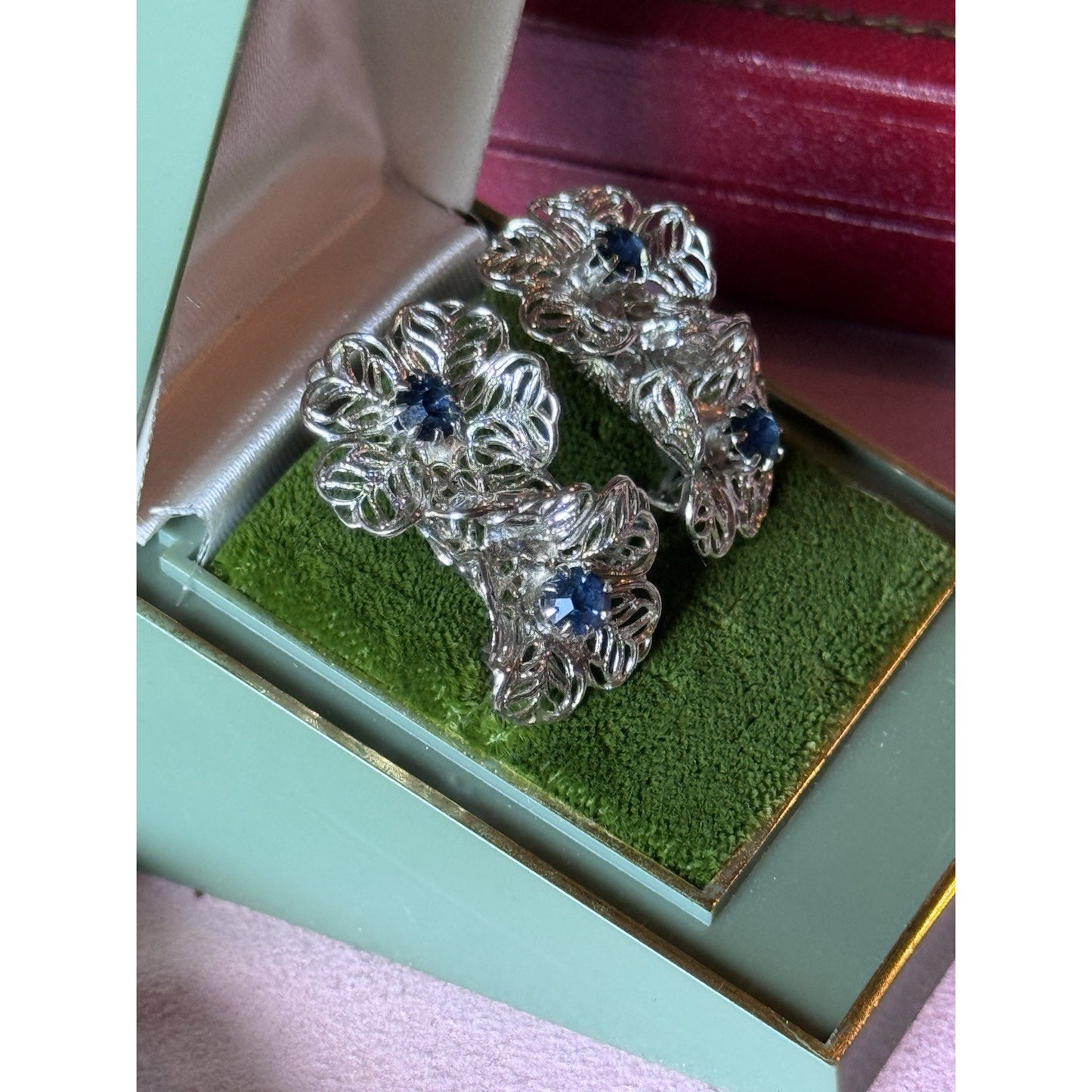 Vintage Blue Rhinestone Clip On Earrings Silvertone Filigree Floral 1”