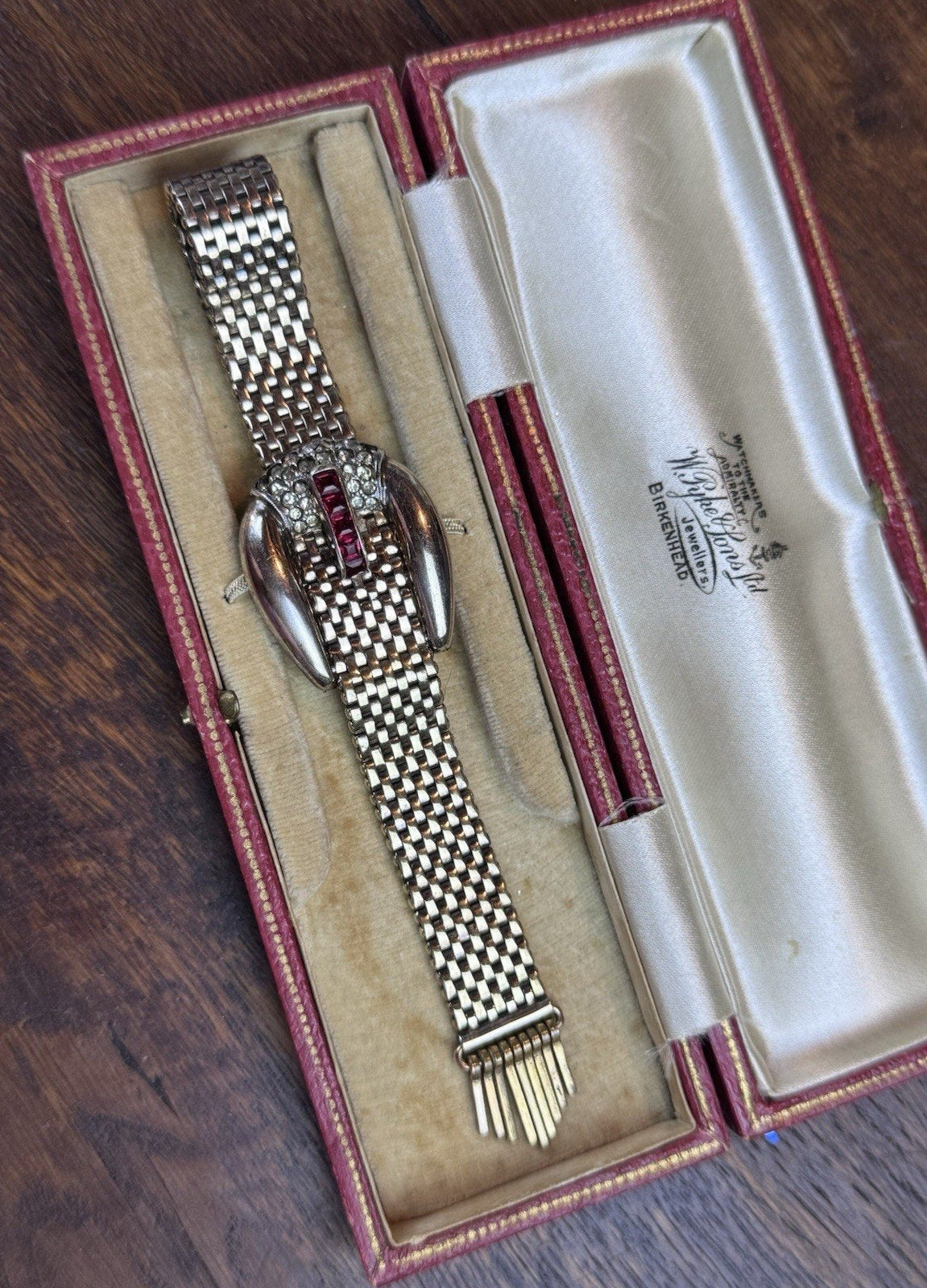 Vintage 1940s Kreisler Mesh Buckle Bracelet Red Glass Rhinestones Goldtone 7”
