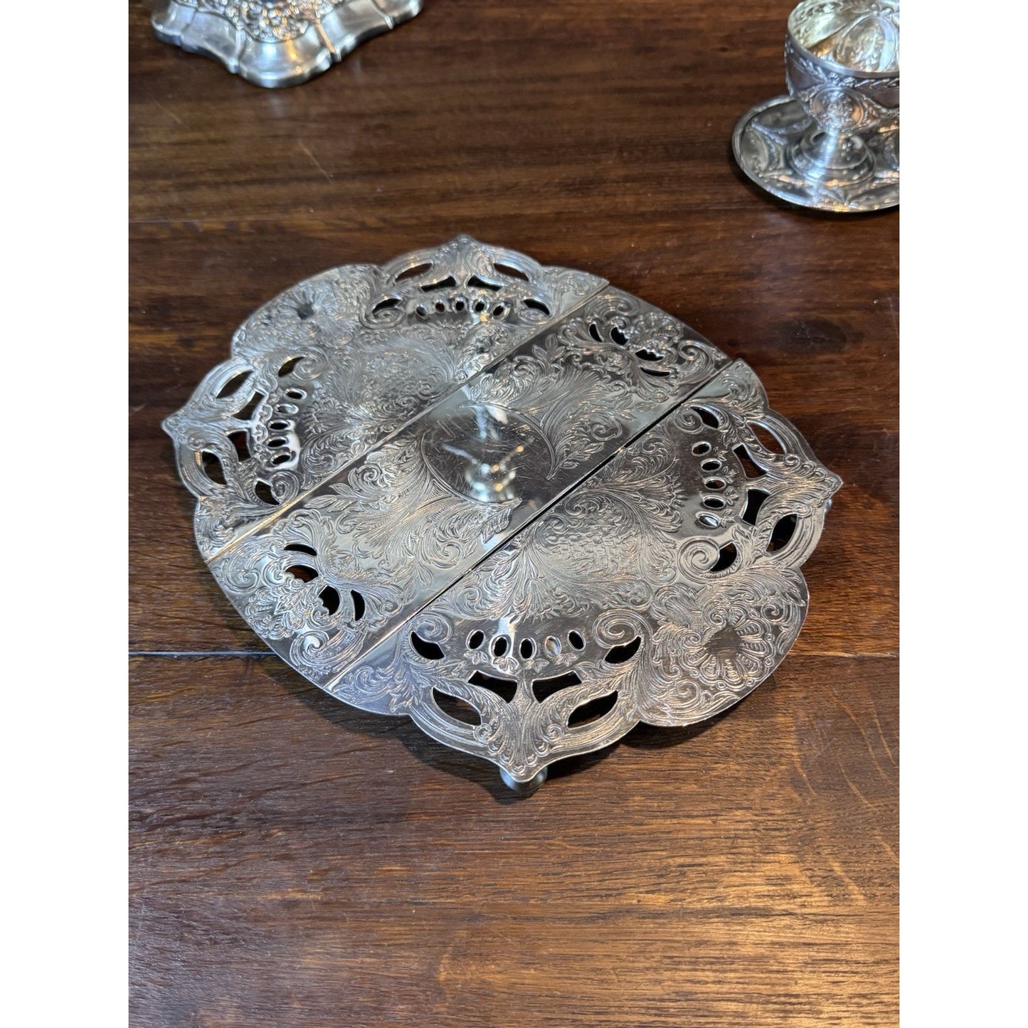 Vintage Silverplate Expandable Trivet Ornate Reticulated 10.5” To 12.5”