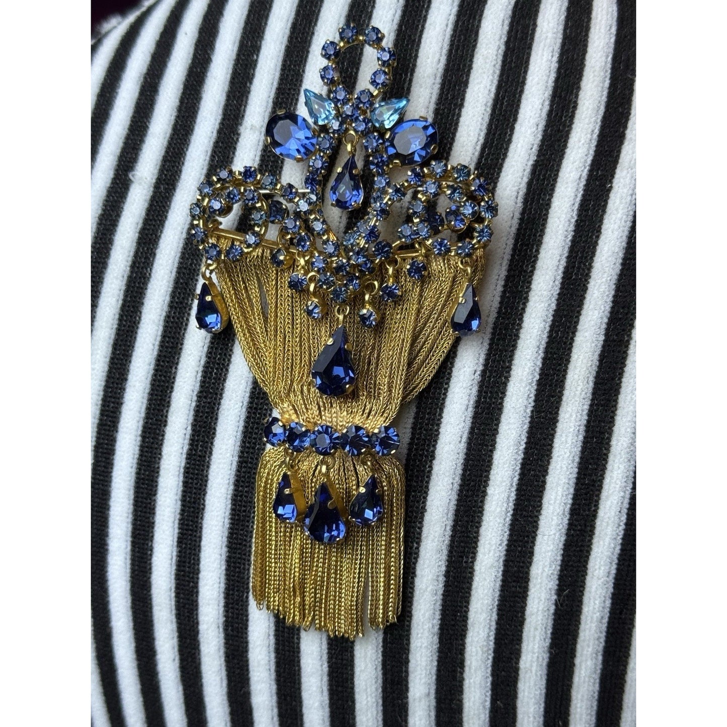 Vintage Blue Rhinestone Tassel Brooch Goldtone Statement Pin 4” Fringe