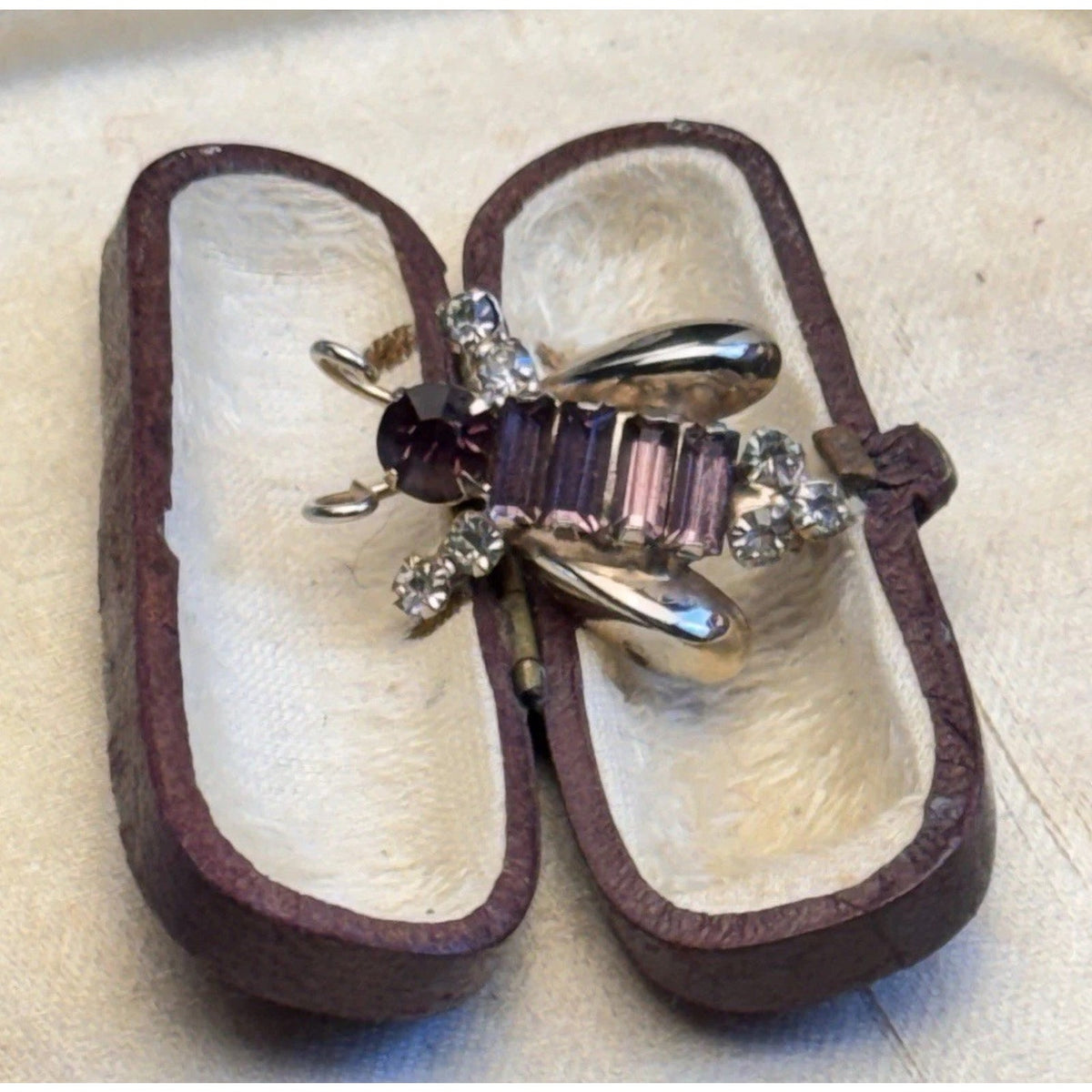 Bee Brooch Purple Baguette Clear Rhinestone Goldtone Vintage Insect Pin 1.25”