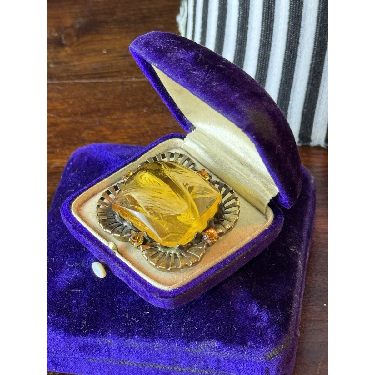 Vintage Lucite Rhinestone Brooch WEST GERMANY 1.5”