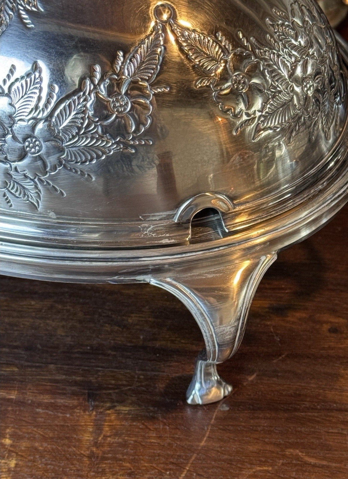 Roll Top Server Silverplate Repoussé English Floral Queen Anne Legs Covered Dish