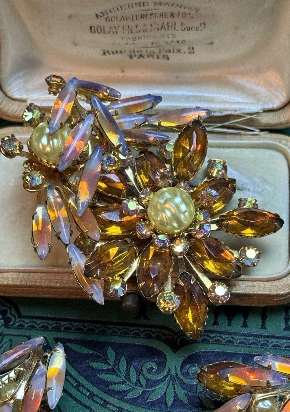 Beau Jewels Vintage Rhinestone Brooch & Earring Set
