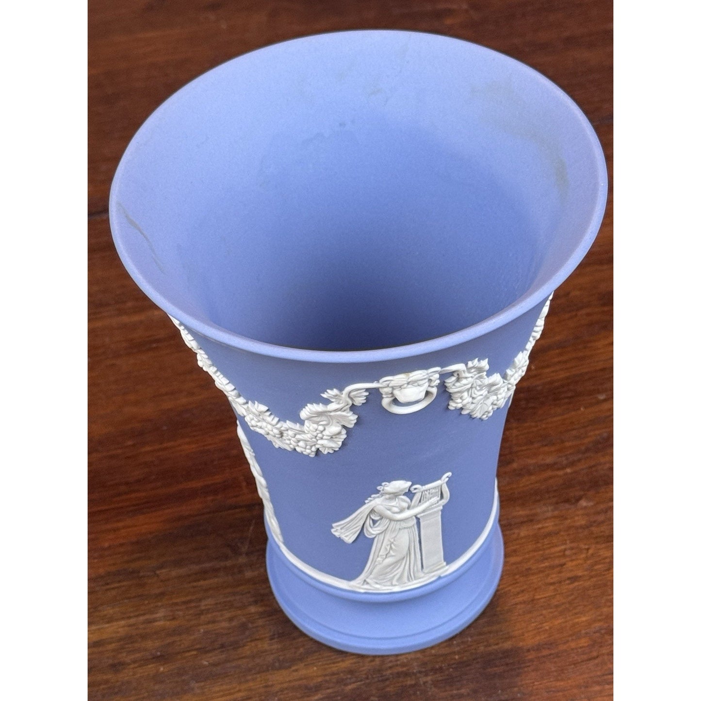 Vintage Wedgwood Jasperware Vase Blue White Classical Figures Grapevine 6” READ!