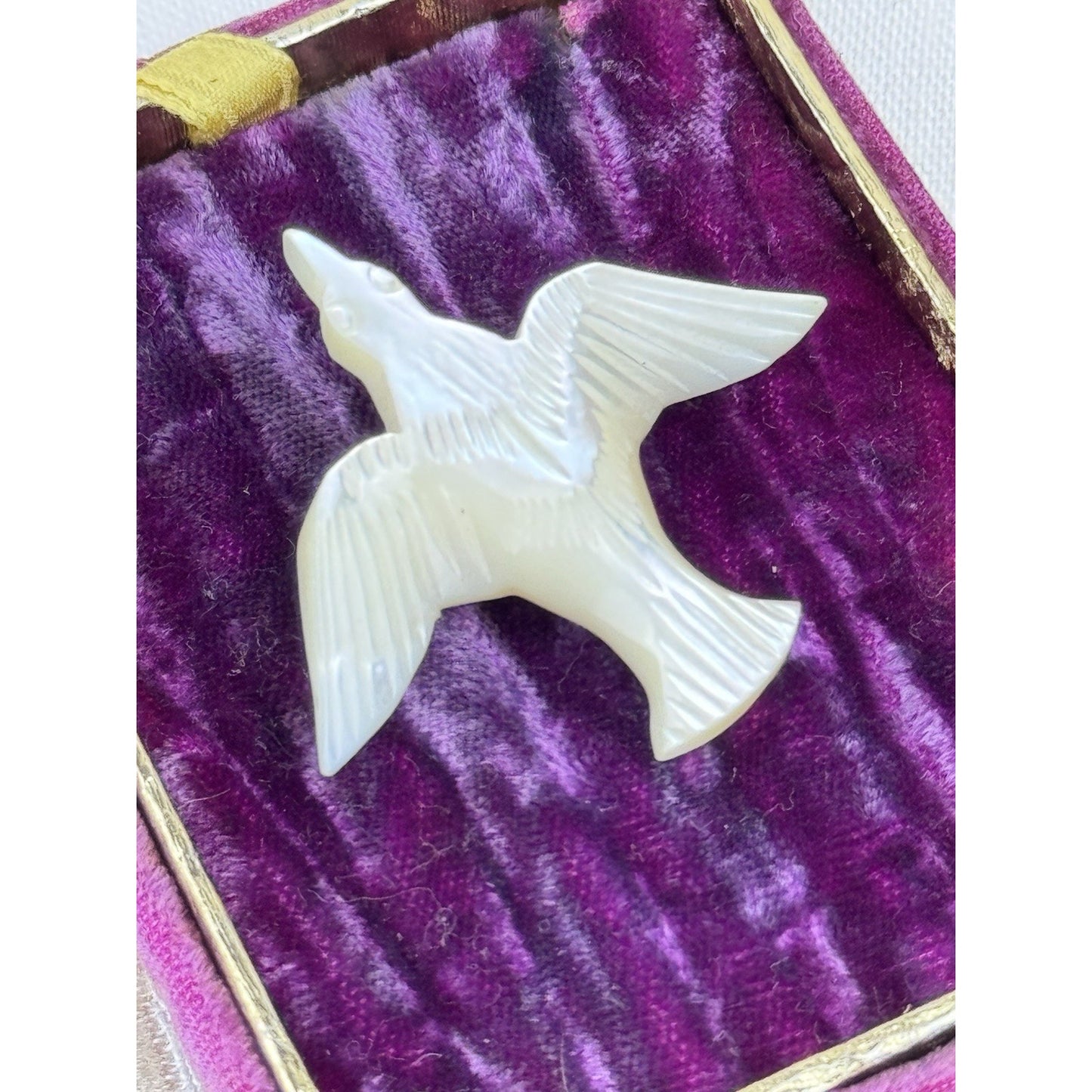 Vintage Bethlehem Mother of Pearl Dove Brooch Hand Carved Bird Pin 1.75”
