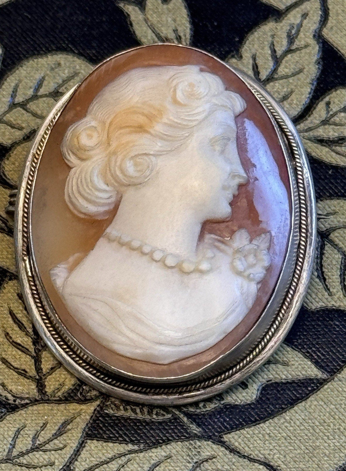 Cameo Brooch Pendant 800 Silver Finely Carved Shell Portrait Vintage 1.25” x 1”