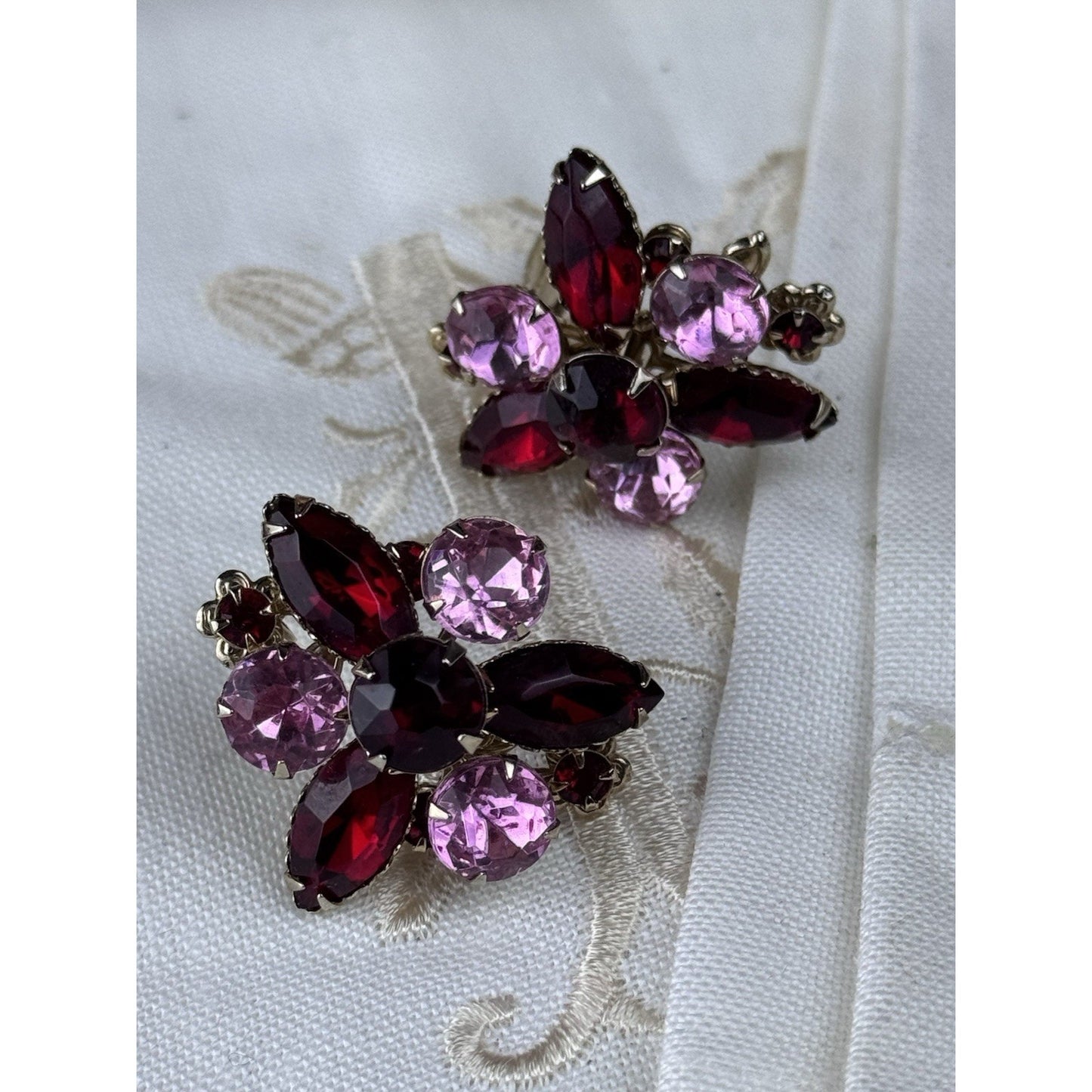 Vintage Clip Earrings Rhinestone Pink Burgundy Red Floral Goldtone 1” Cluster