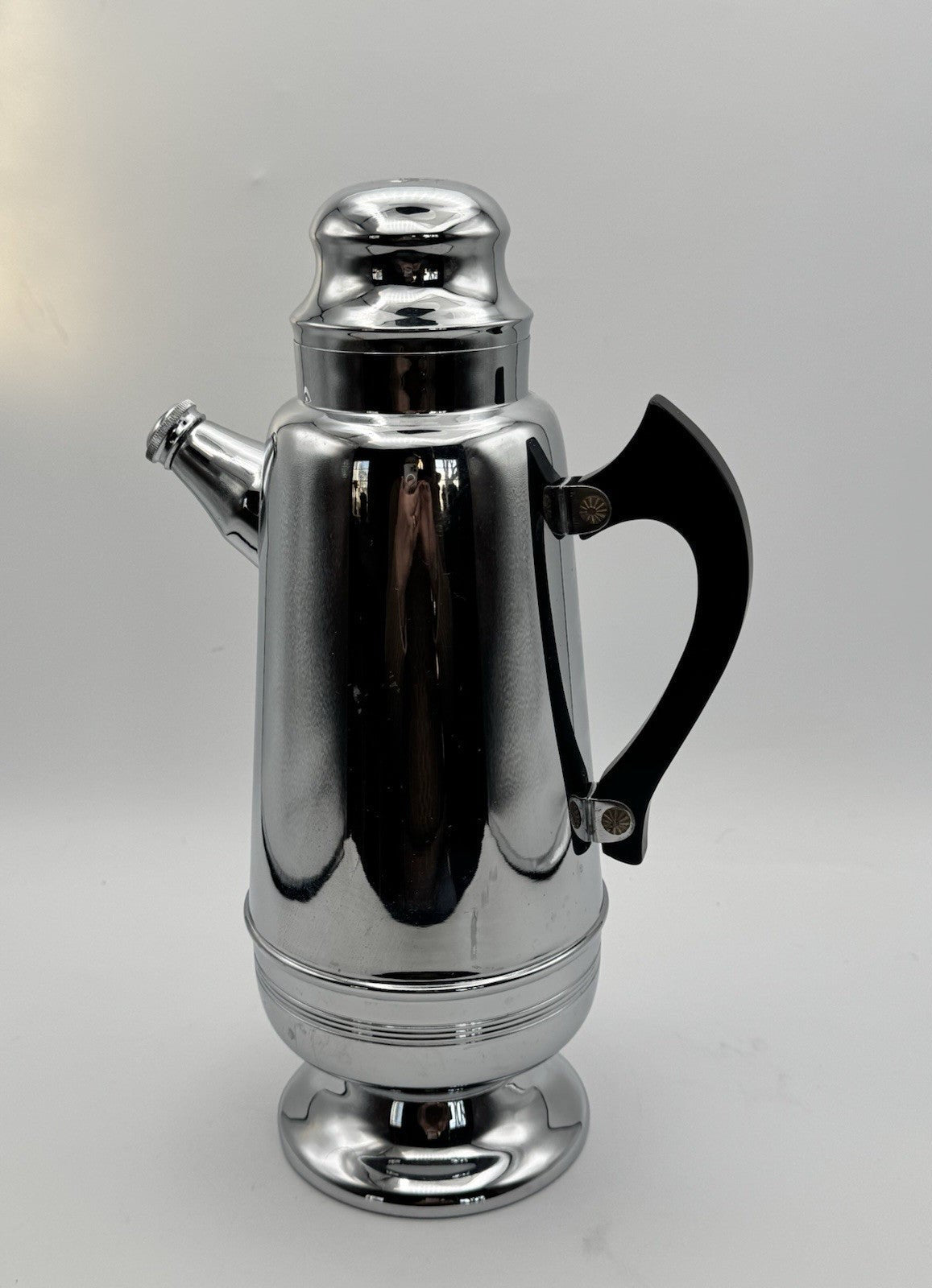 Vintage Art Deco Cocktail Shaker Pitcher Bakelite Handle. 12.5 in.