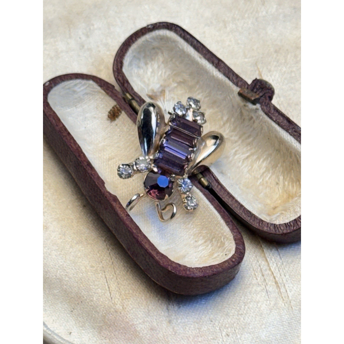 Bee Brooch Purple Baguette Clear Rhinestone Goldtone Vintage Insect Pin 1.25”