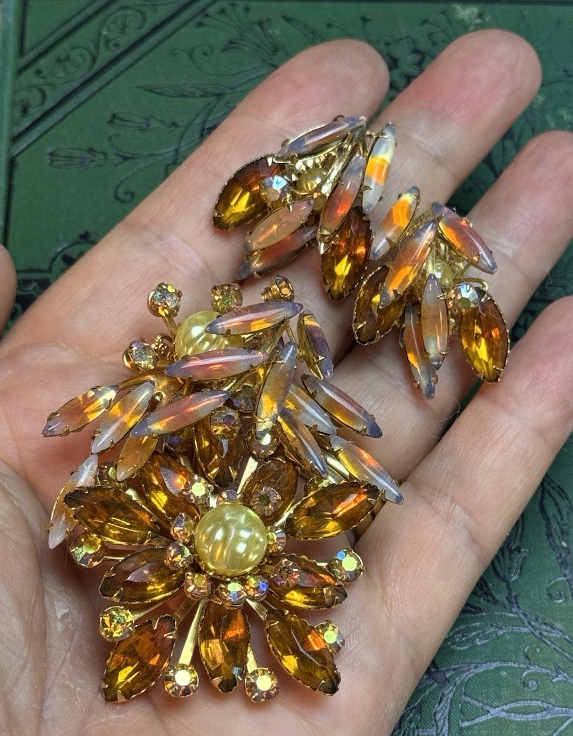 Beau Jewels Vintage Rhinestone Brooch & Earring Set