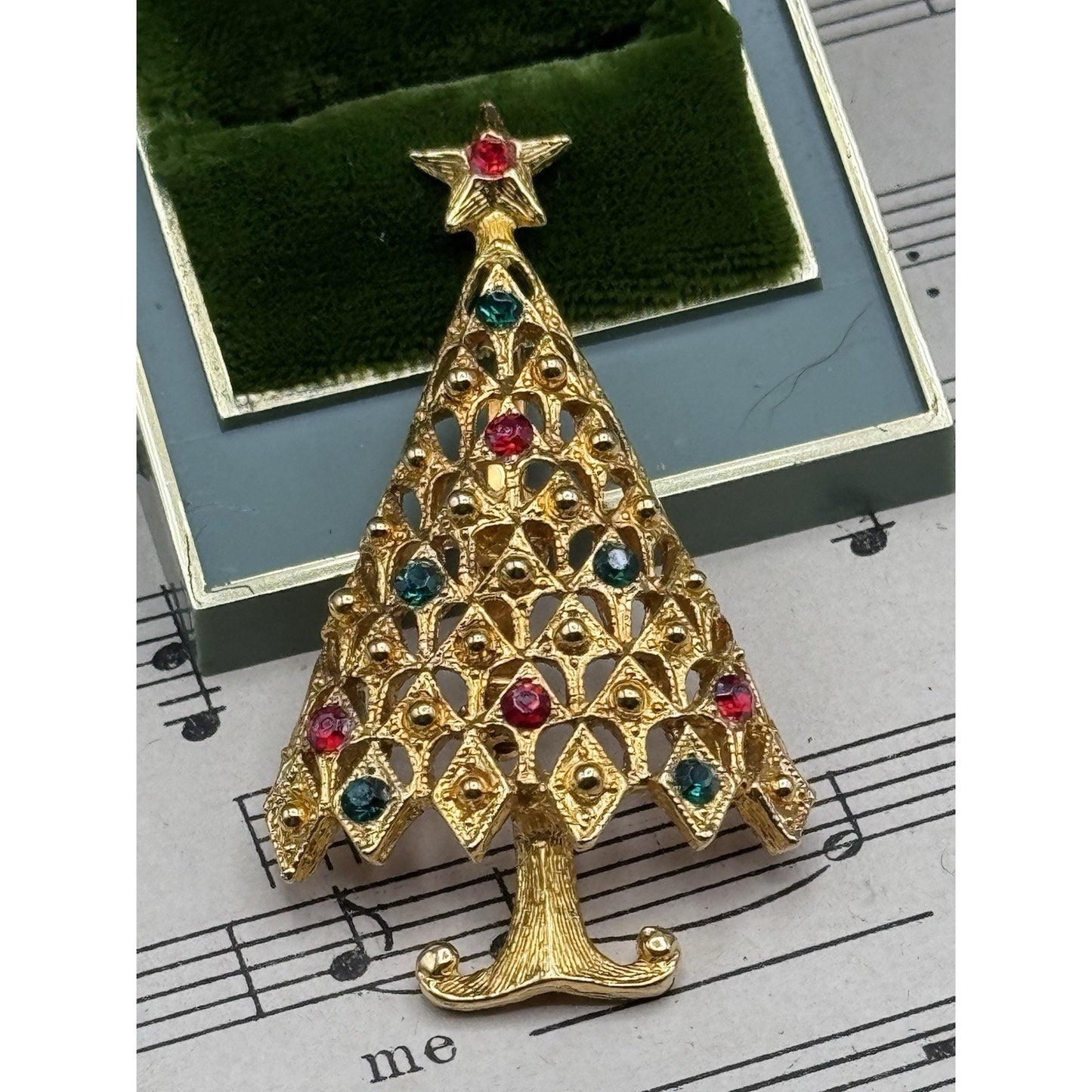 Christmas Tree Brooch Vintage Tancer II Goldtone Red Green Rhinestone Pin 2.25”