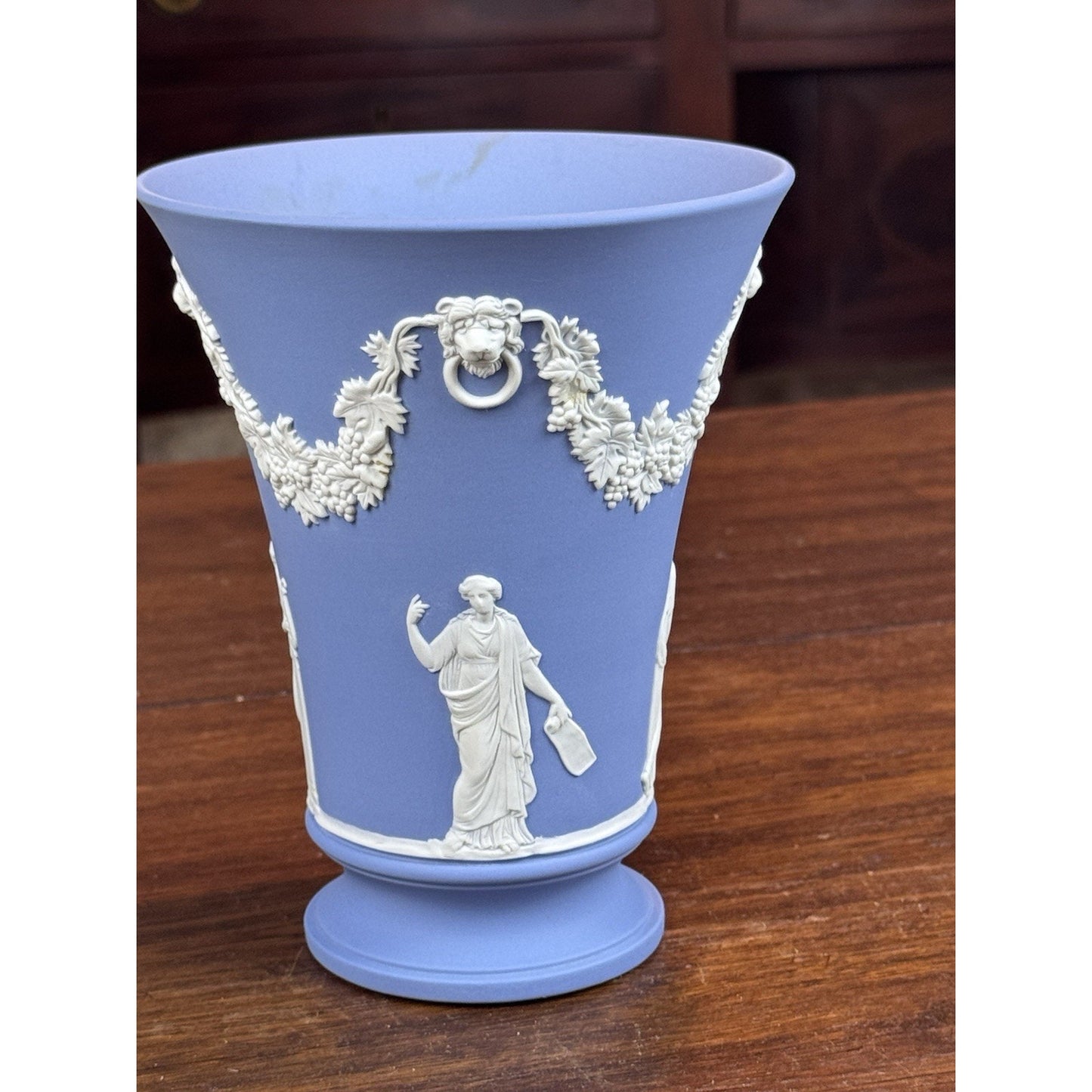 Vintage Wedgwood Jasperware Vase Blue White Classical Figures Grapevine 6” READ!