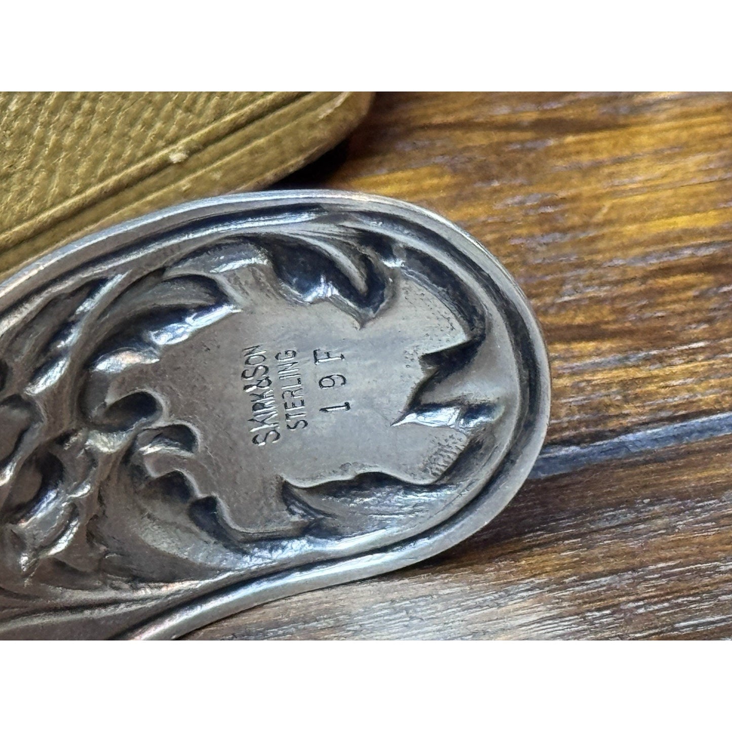 Vintage S Kirk & Son Sterling Repoussé Floral Cuff Bracelet 19F Fits 6.75”