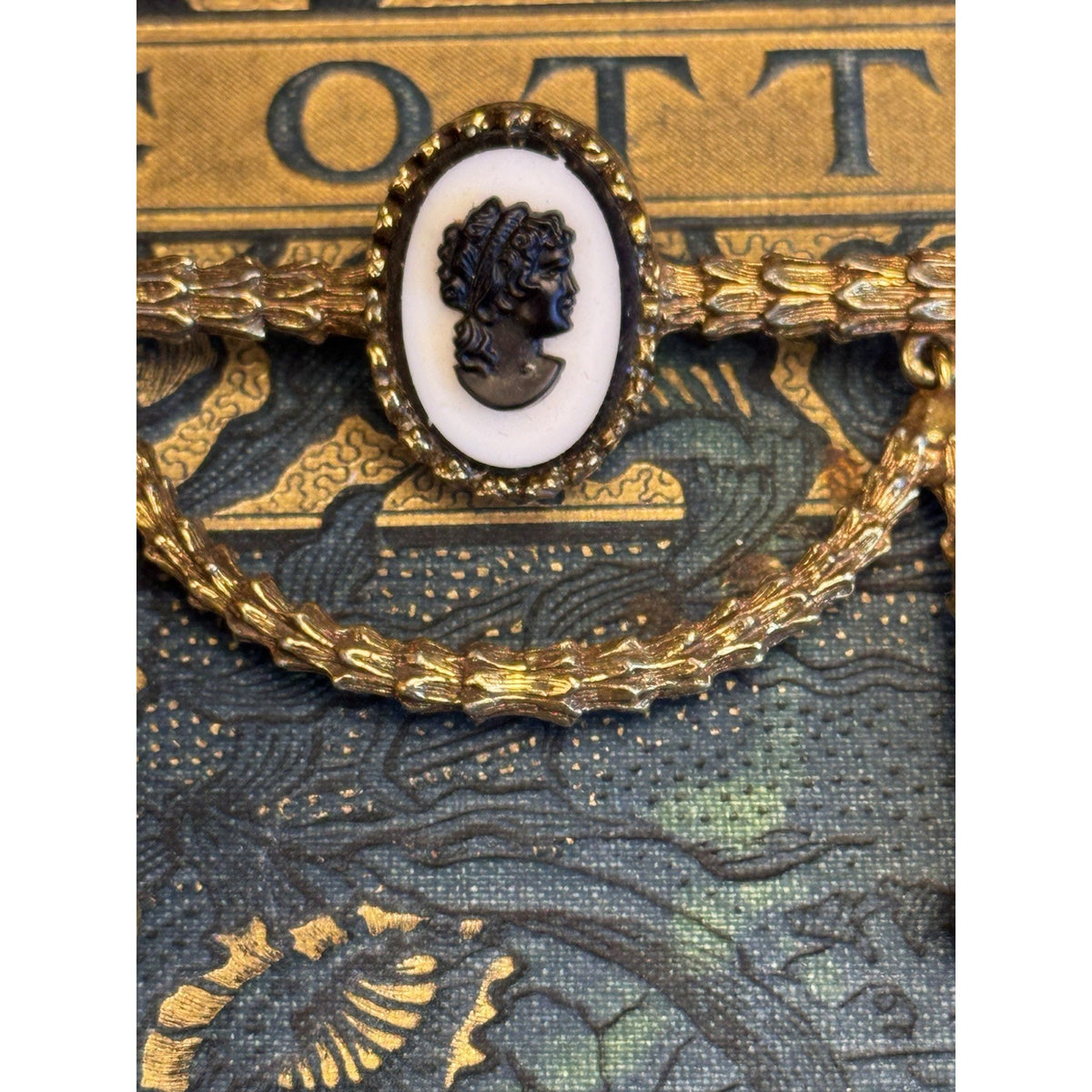 Cameo Brooch Signed JEANNE Black White Goldtone Faux Pearls Vintage 2.5” x 2”