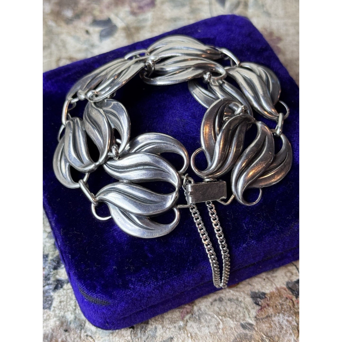 Jewelart Sterling Bracelet Silver Leaf Link 7.5” Wide Signed 925 VINTAGE