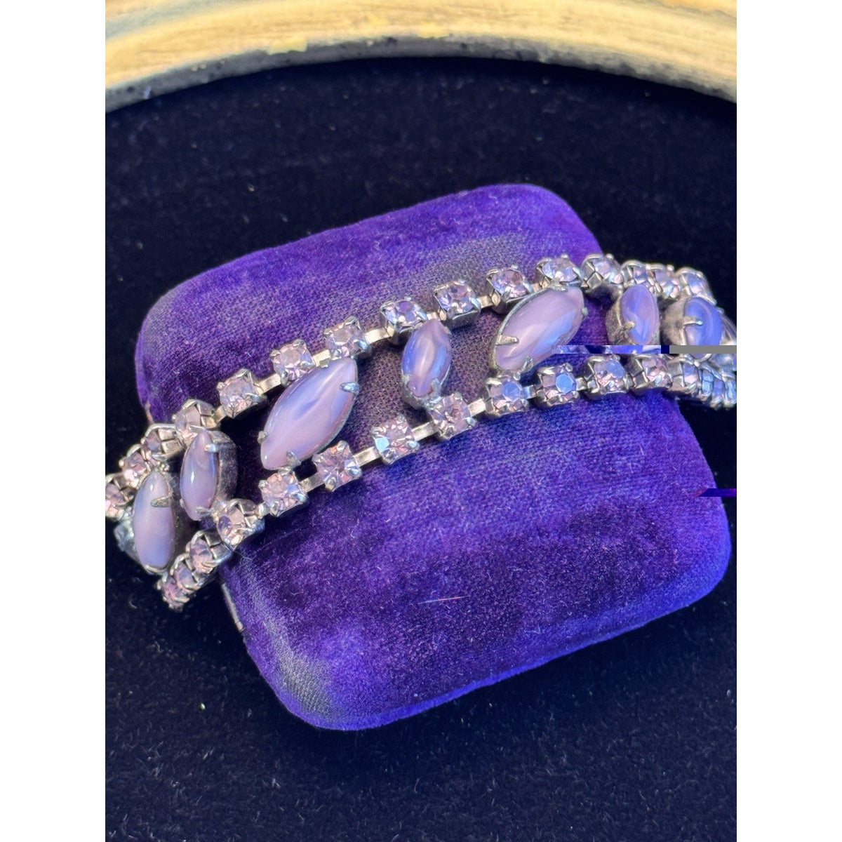La Rel Bracelet Lavender Marquise Cabochon Purple Rhinestone Silvertone 7”