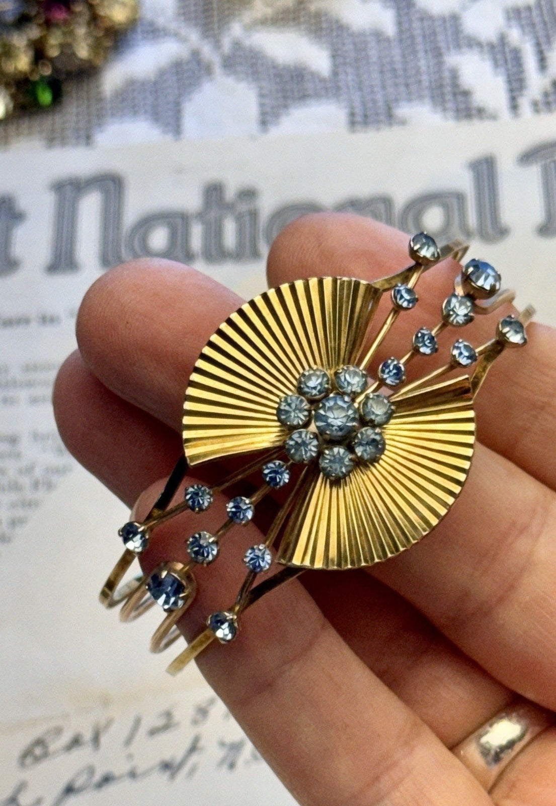 Krementz Cuff Bracelet Blue Rhinestone Goldtone Fan Mid Century Vintage 6.5”