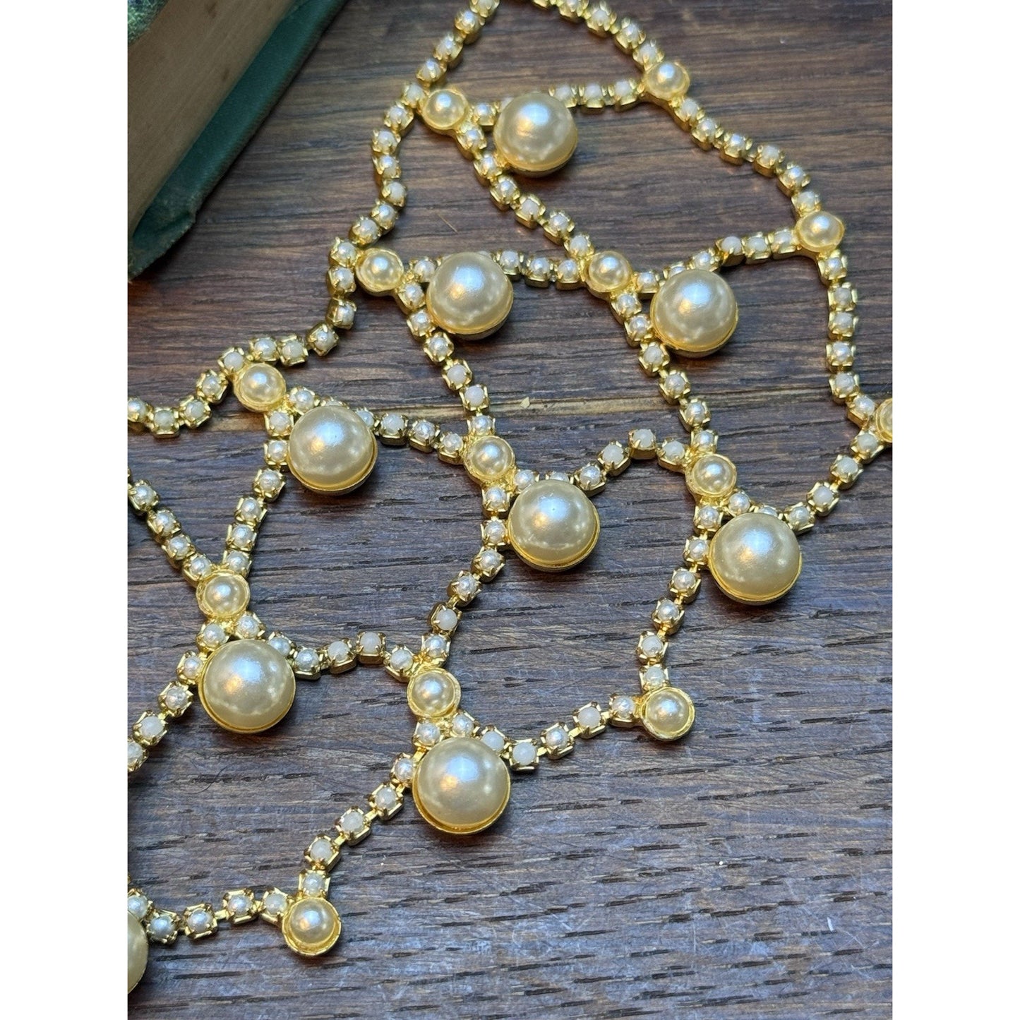 Vintage Faux Pearl Bib Necklace Goldtone Rhinestone Mesh Collar 16” Statement