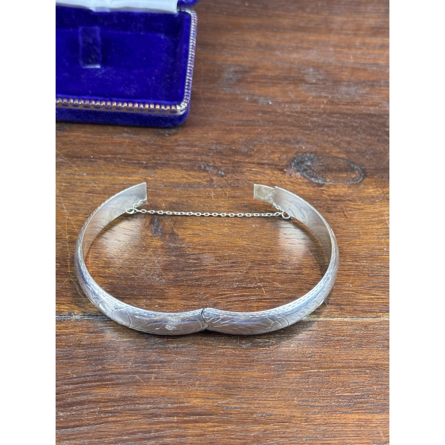 Vintage Sterling Silver Hinged Bangle Bracelet Etched Floral Safety Chain 7.25”